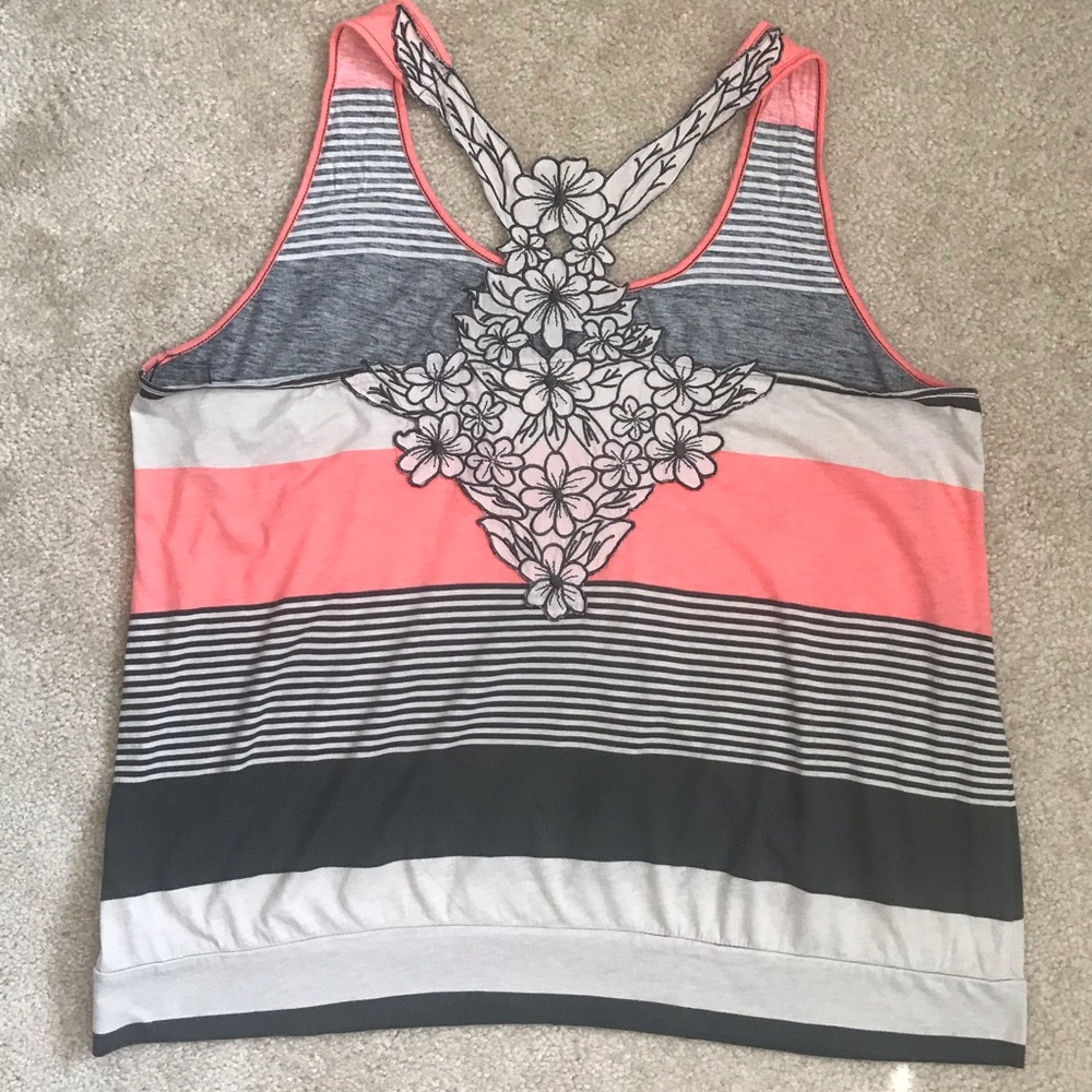 ELLE Flower Racerback Top - Picture 2 of 3